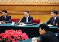 3月7日李克强参加广东代表团审议，强调在新的形势下，要进一步加大经济结构调整力度……